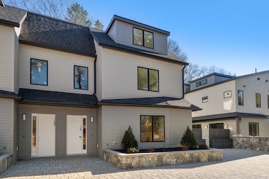 956 Walnut St unit 5, Newton Highlands, MA 02461 - photo 3