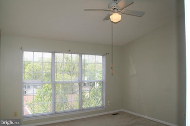 30128 Merchant Ct, Great Falls, VA 22066 - photo 7