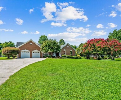 1382 Twin Creek Rd, Asheboro, NC 27205 - photo 2