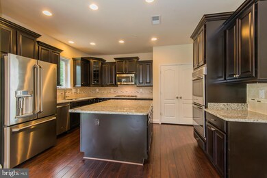 716 Highland Meadows Dr, Gambrills, MD 21054 - photo 3