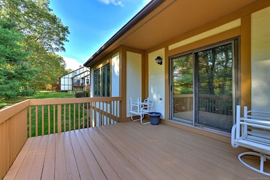 690 Forest Rd unit 702, West Haven, CT 06516 - photo 7