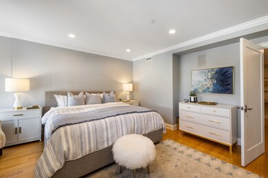 881 E 2nd St unit 11, Boston, MA 02127 - photo 2