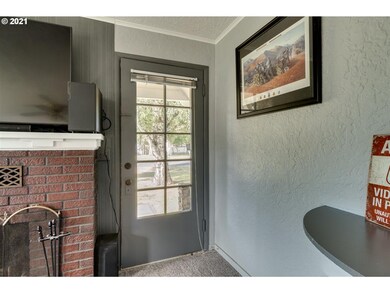 3028 Oak St, Longview, WA 98632 - photo 2