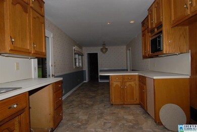 BREAKFAST BAR, & BREAKFAST ROOM