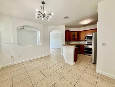 10022 NW 7th St unit 210, Miami, FL 33172 - photo 4