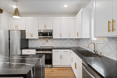 6813 Parkhurst Dr unit B, Houston, TX 77028 - photo 6