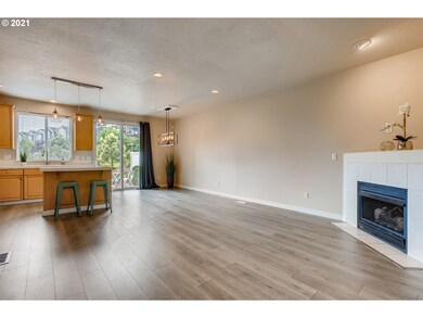 20288 Hoodview Ave, West Linn, OR 97068 - photo 6