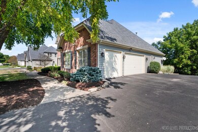 3602 Chesapeake Rd, Saint Charles, IL 60175 - photo 4