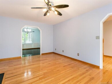 40 Sweetbriar Ct, Asheville, NC 28803 - photo 7