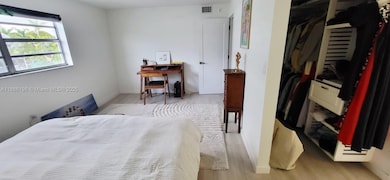 1605 Meridian Ave unit 401, Miami Beach, FL 33139 - photo 5