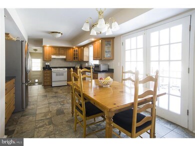 36 Willis Dr, Ewing, NJ 08628 - photo 5