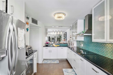 Tradewinds by the Sea unit 208, Fort Lauderdale, FL 33305 - photo 4