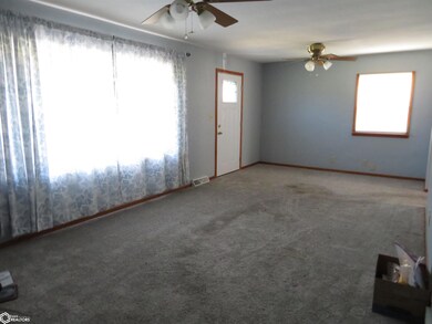 904 3rd Ave NE, Clarion, IA 50525 - photo 4
