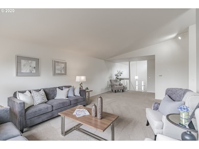 1101 Hemlock St, Lake Oswego, OR 97034 - photo 3