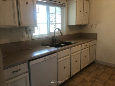 3824 Cherrywood St, Longview, WA 98632 - photo 4