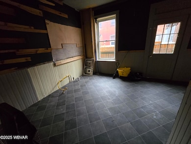 112 5th St, Renovo, PA 17764 - photo 6