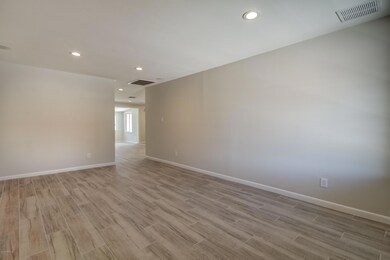 3021 S Salida Del Sol Cir-6