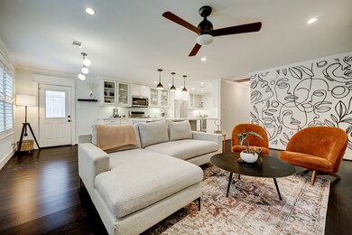 1082 Lamonte Ln, Houston, TX 77018 - photo 5