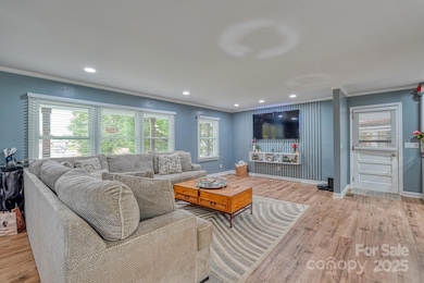 80 Morgan St, Marion, NC 28752 - photo 6