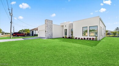 526 SE 4th St, Cape Coral, FL 33990 - photo 3