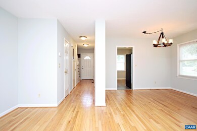2606 Hydraulic Rd unit B, Charlottesville, VA 22901 - photo 3