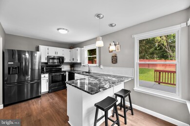 6410 Tamarack Cir, Sykesville, MD 21784 - photo 6