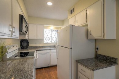 8936 Pflumm Rd, Lenexa, KS 66215 - photo 4