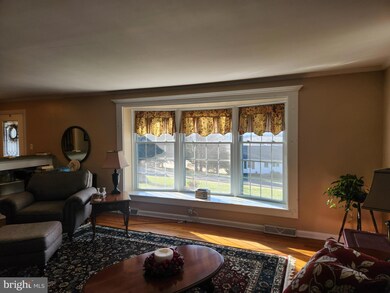 137 Hill Rd, New Holland, PA 17557 - photo 6