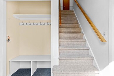 46 Sandy Ln, Burlington, VT 05408 - photo 2