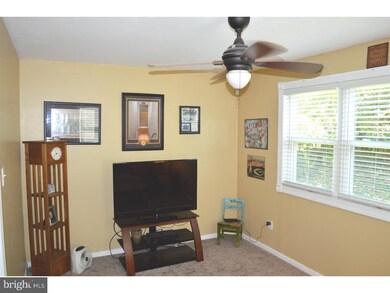 301 W Chelton Rd, Brookhaven, PA 19015 - photo 4