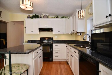 200 Little Pond Rd, Wakefield, RI 02879 - photo 4