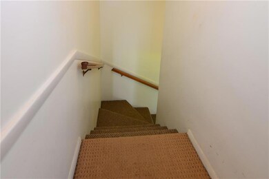 762 Green End Ave unit 2, Middletown, RI 02842 - photo 7