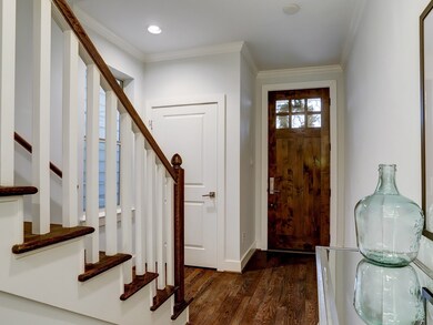 2512 Gostick St, Houston, TX 77008 - photo 4