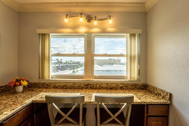Large Breakfast Bar