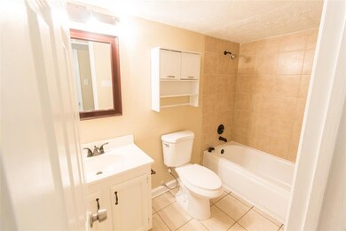 7427 Sandhurst Ln N, North Richland Hills, TX 76182 - photo 7