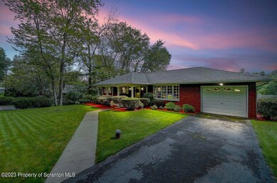 780 Griffin Rd, Roaring Brook Township, PA 18444 - photo 5