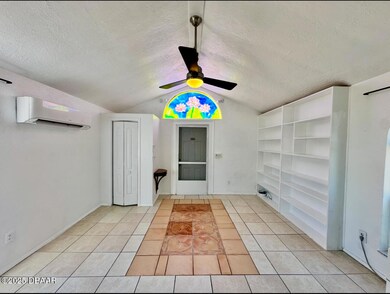 1104 Jacaranda Ave unit Cottage, Daytona Beach, FL 32118 - photo 4