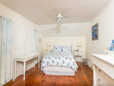 1 of many guestrooms
