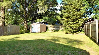 3627 Lowcroft Ave, Lansing, MI 48910 - photo 3