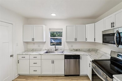 4120 57th St, Des Moines, IA 50310 - photo 5