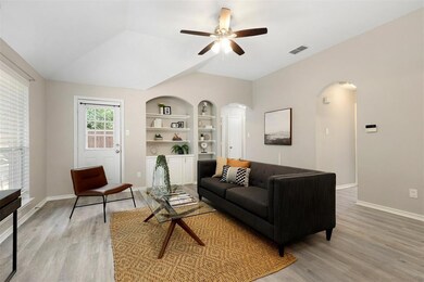 8341 Odell St, North Richland Hills, TX 76182 - photo 4