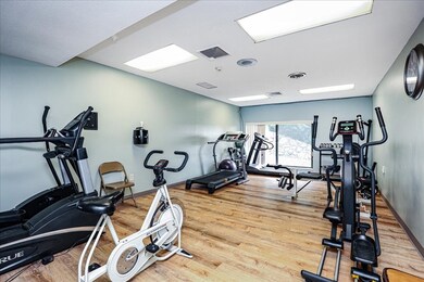 1004 Paradise Rd unit 1A, Swampscott, MA 01907 - photo 7