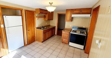 146 Pleasant St, South Grafton, MA 01560 - photo 6