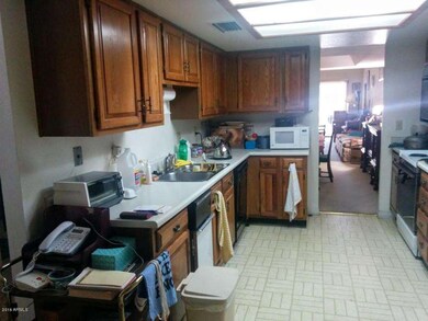 2327 Grandview kitchen