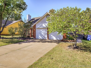 1812 S Gardenia Ave, Broken Arrow, OK 74012 - photo 5