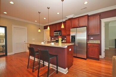 4705 S Champlain Ave unit 401, Chicago, IL 60615 - photo 2