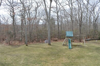 42 S Glen Ct, Wakefield, RI 02879 - photo 5