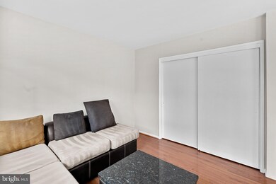 4227 Americana Dr unit 102, Annandale, VA 22003 - photo 6