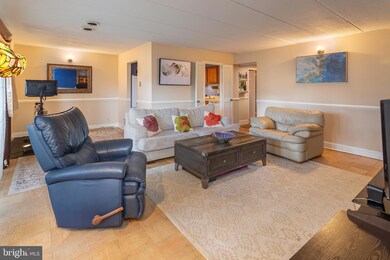 2636 Fort Farnsworth Rd unit 125, Alexandria, VA 22303 - photo 3