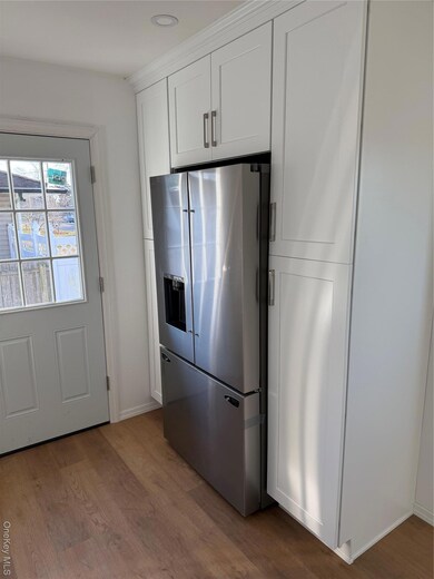 233 W 12th St, Deer Park, NY 11729 - photo 4